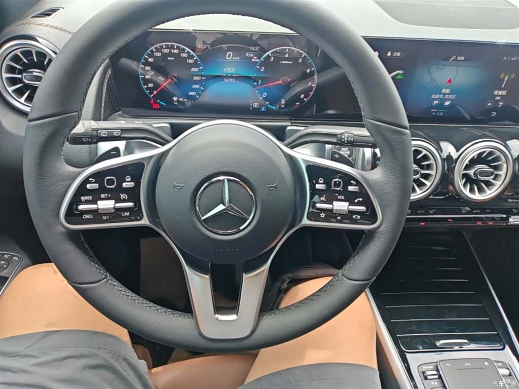 Mercedes-Benz GLB, 2023 11