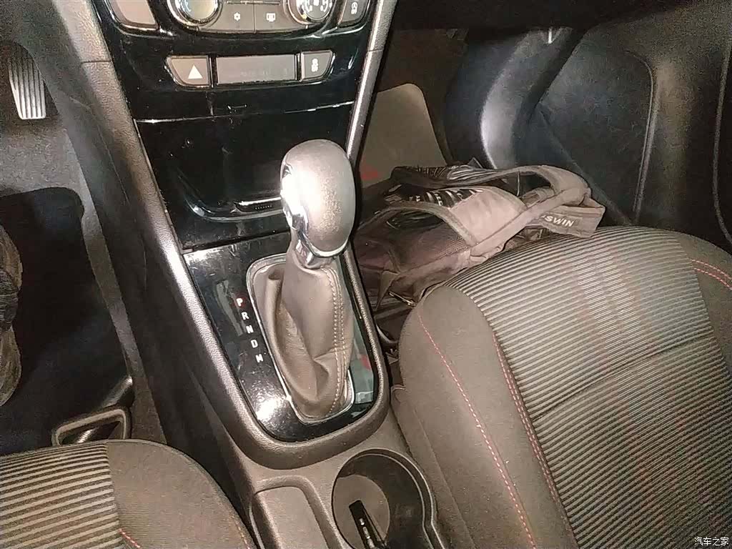 Buick Encore, 2017 10