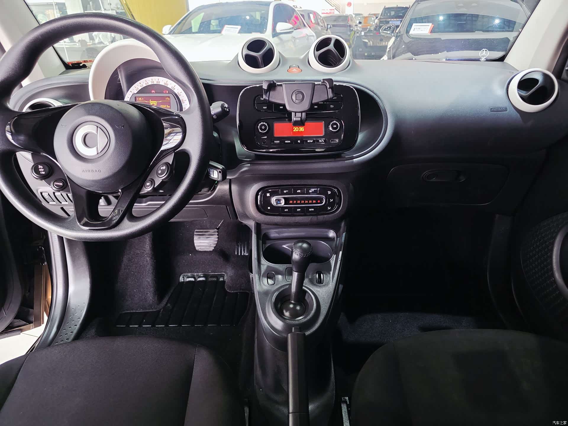 Smart Fortwo, 2017 10