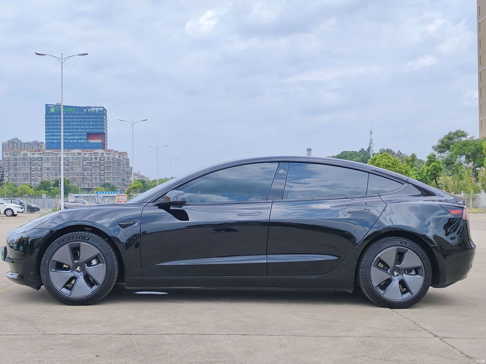 Tesla Model 3, 2021 7