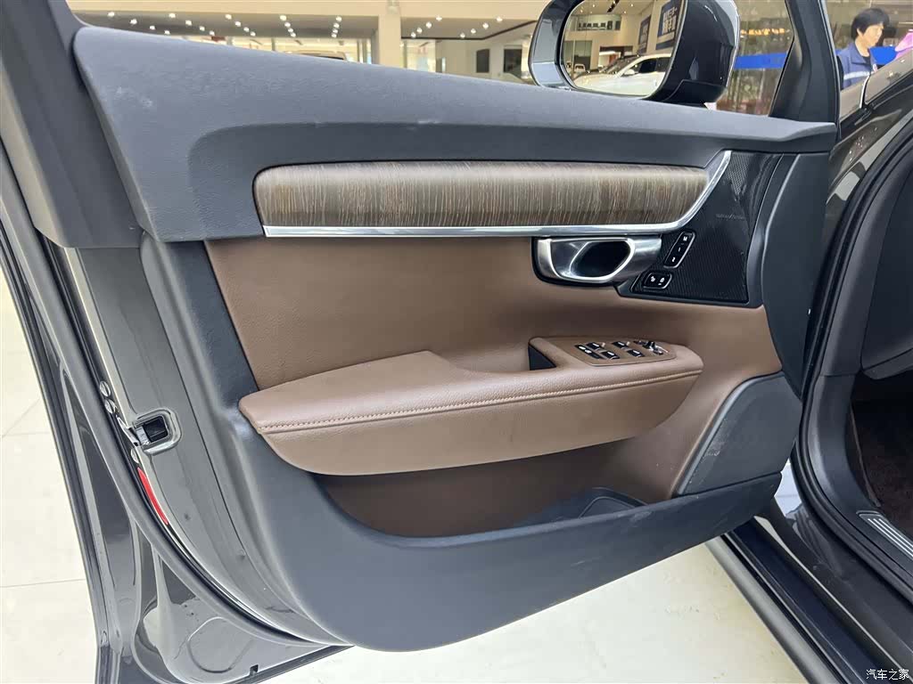 Volvo V90, 2021 29