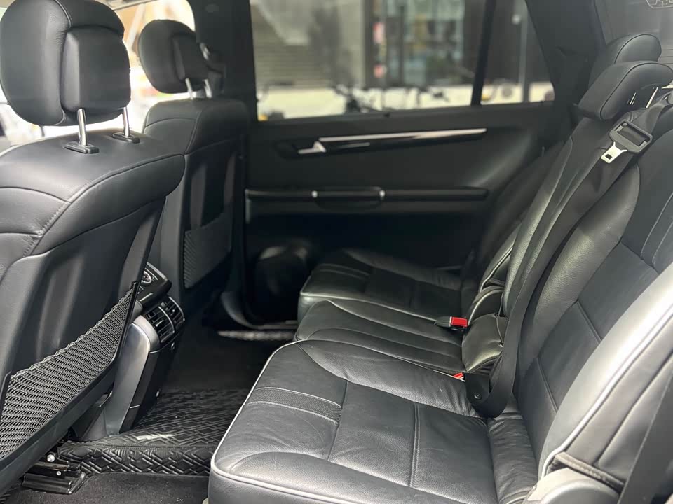 Mercedes-Benz R-class