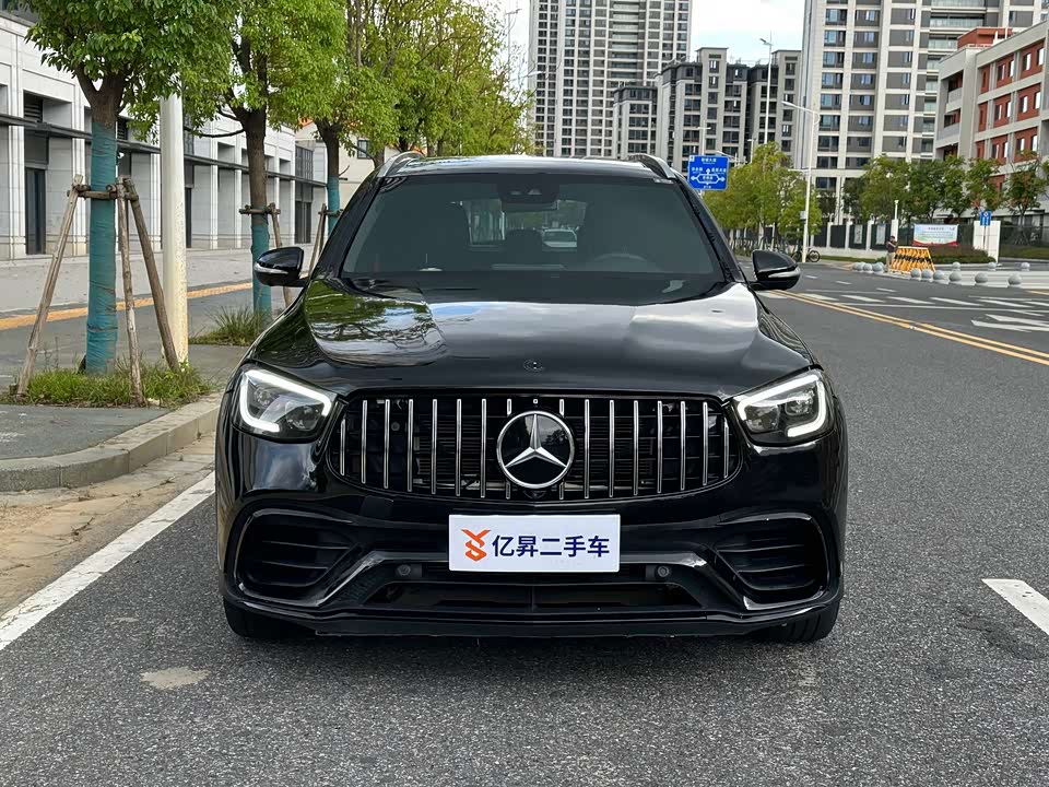 Mercedes-Benz GLC AMG