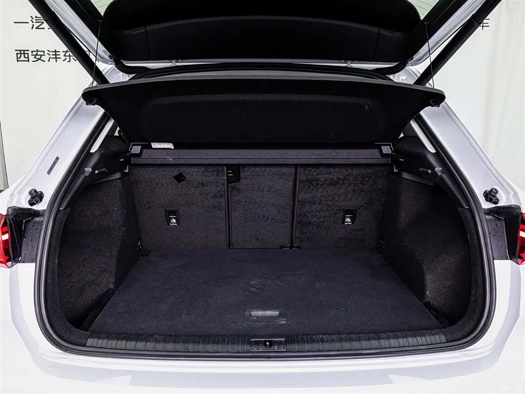 Audi Q3, 2020 9