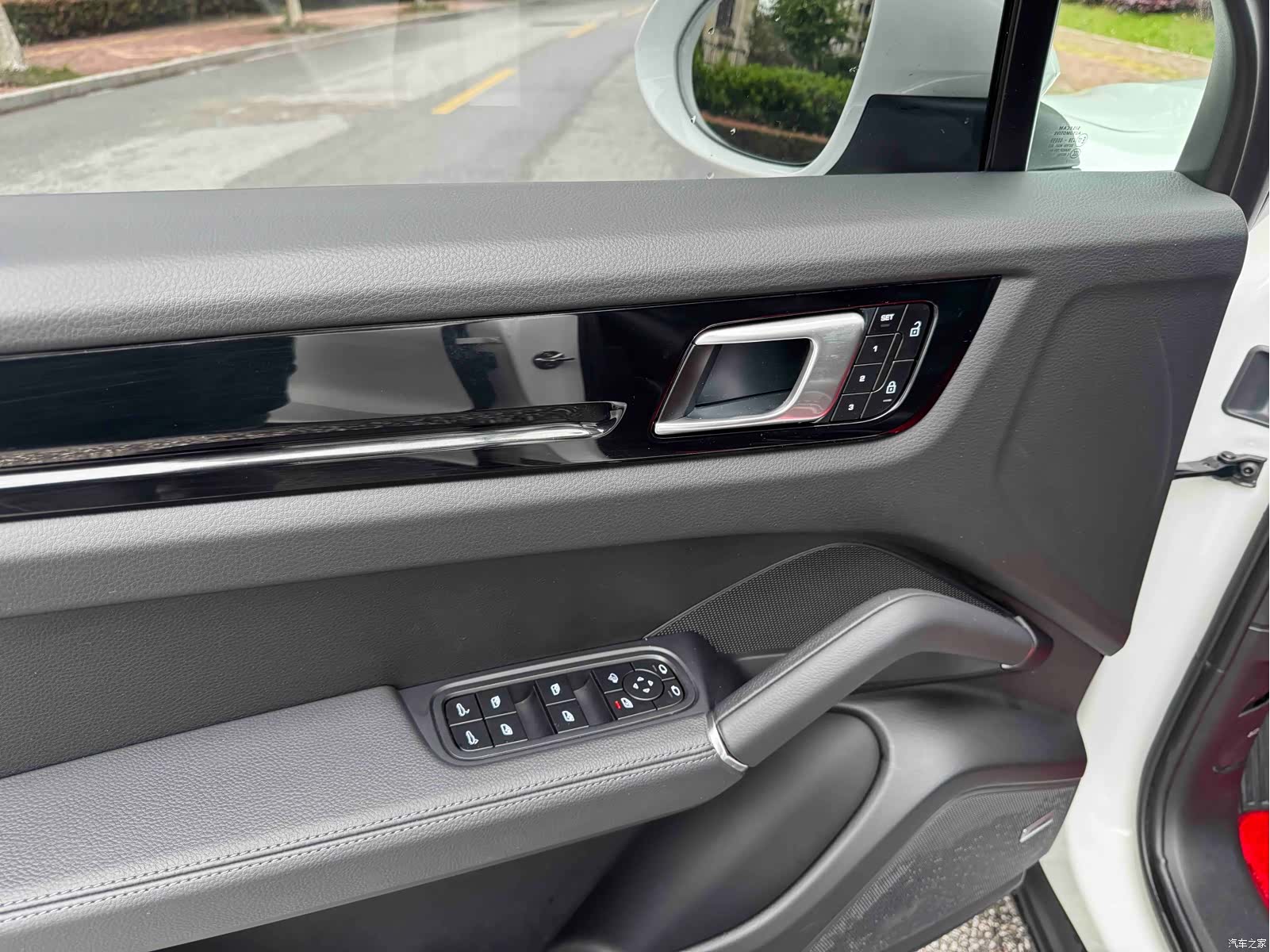 Porsche Cayenne, 2023 4