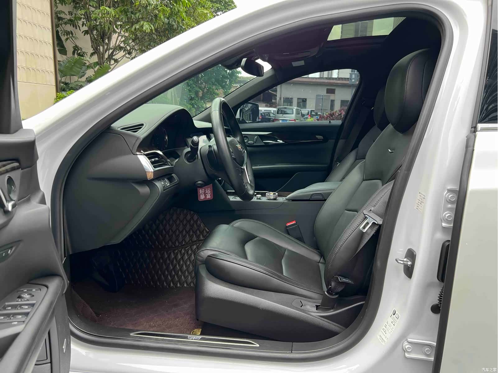 Cadillac CT6, 2021 11