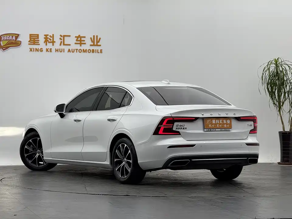 Volvo S60