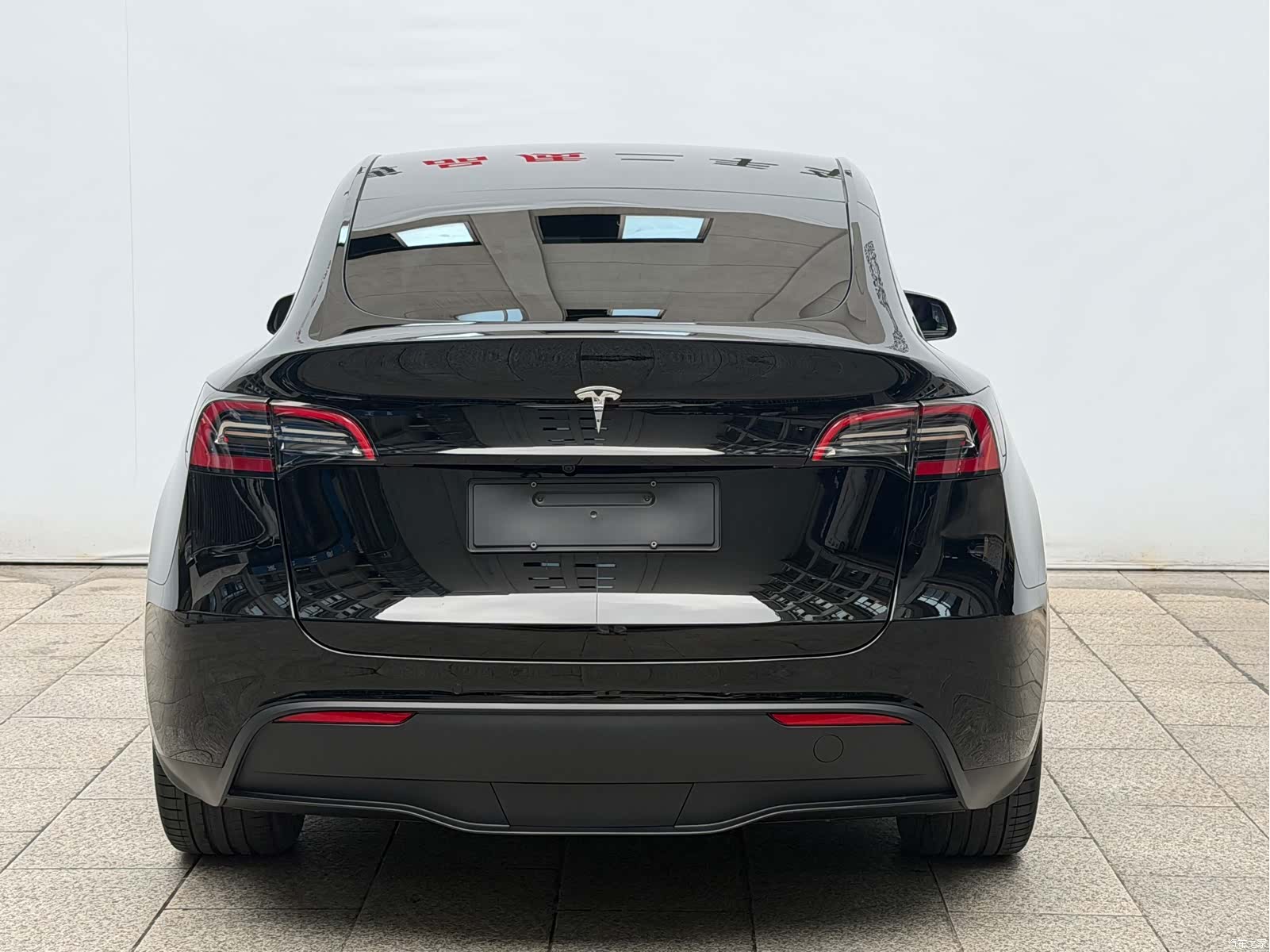 Tesla Model Y, 2023 16