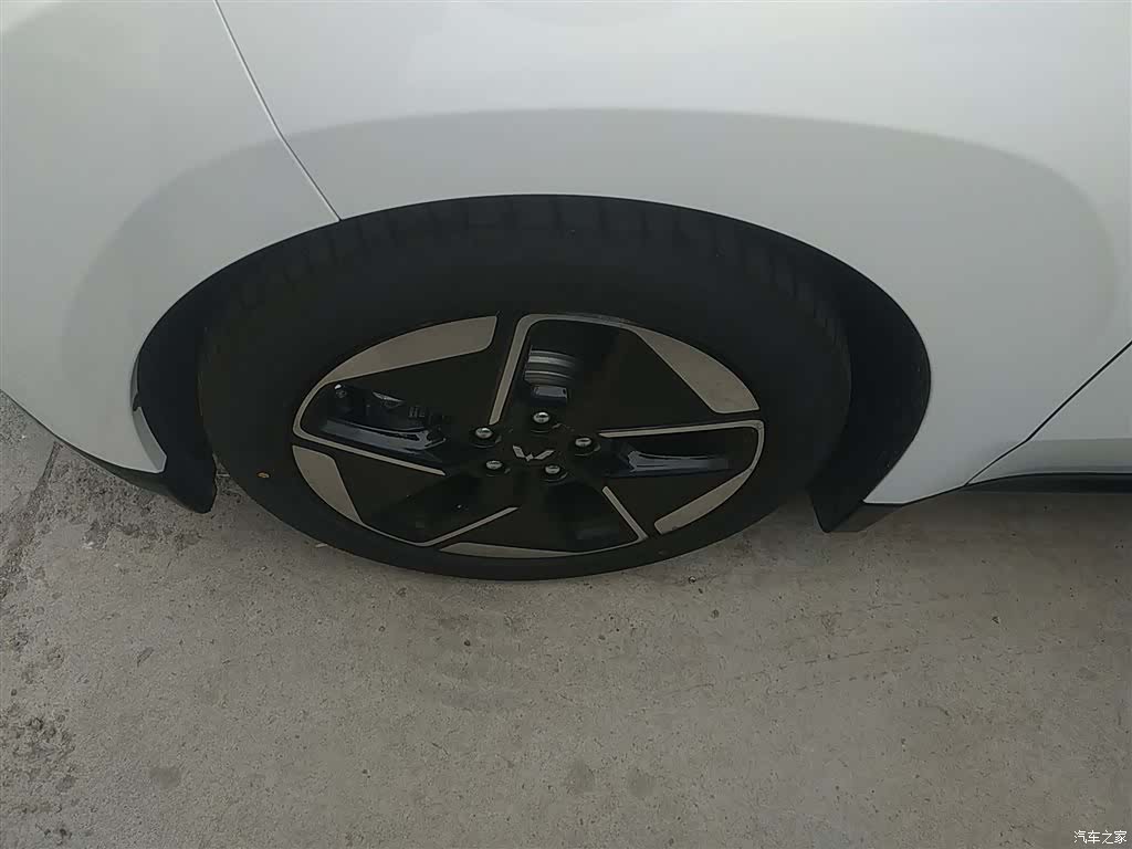 Wuling Starlight, 2025 25
