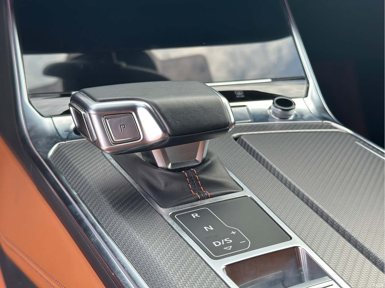 Audi A7L, 2022 13