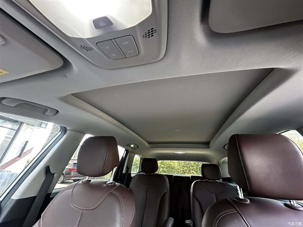 Buick GL6, 2019 18