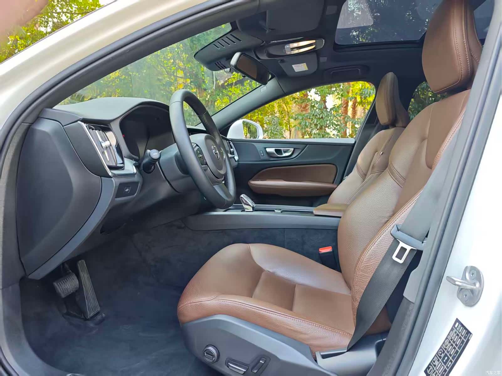 Volvo S60, 2023 4