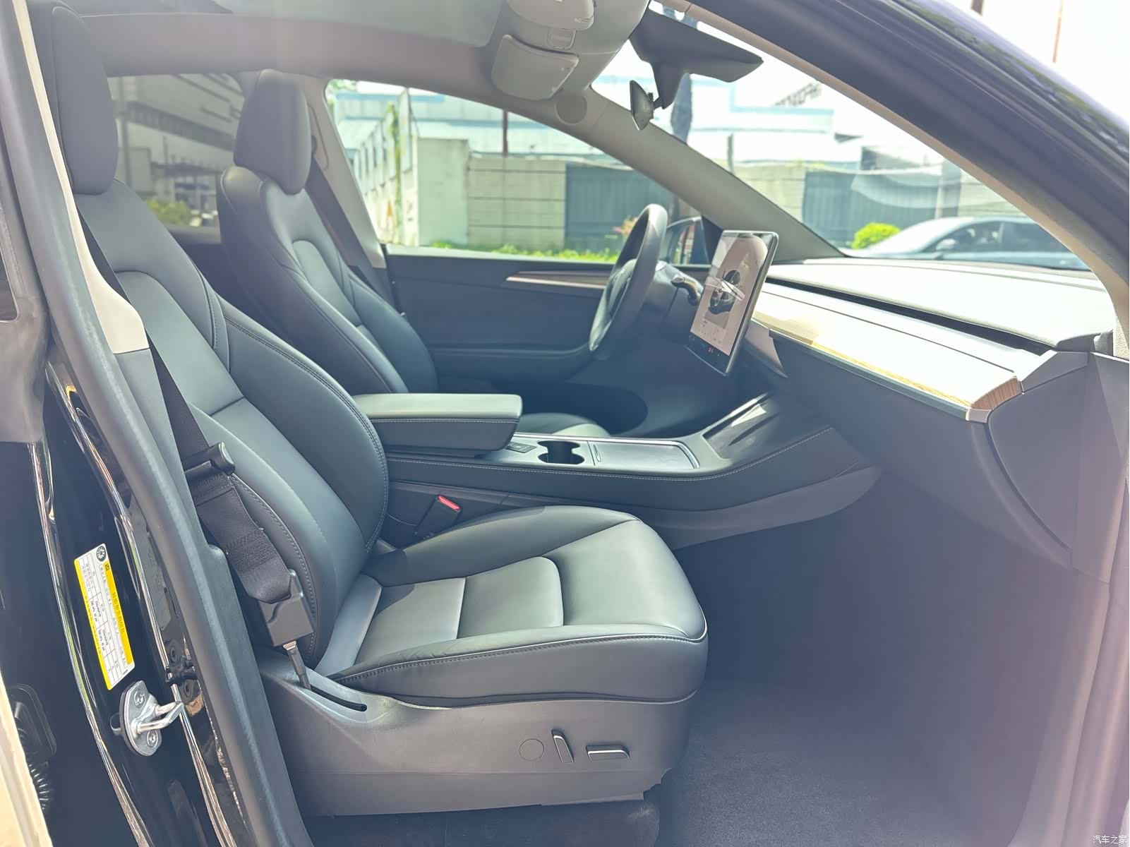 Tesla Model Y, 2022 9