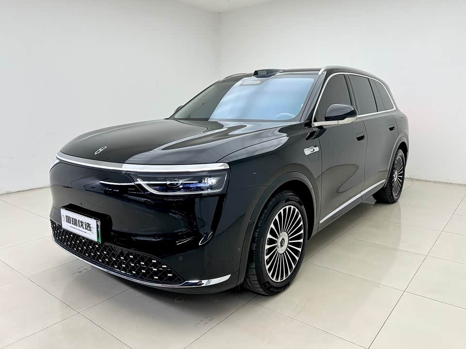 AITO Ask the world M8