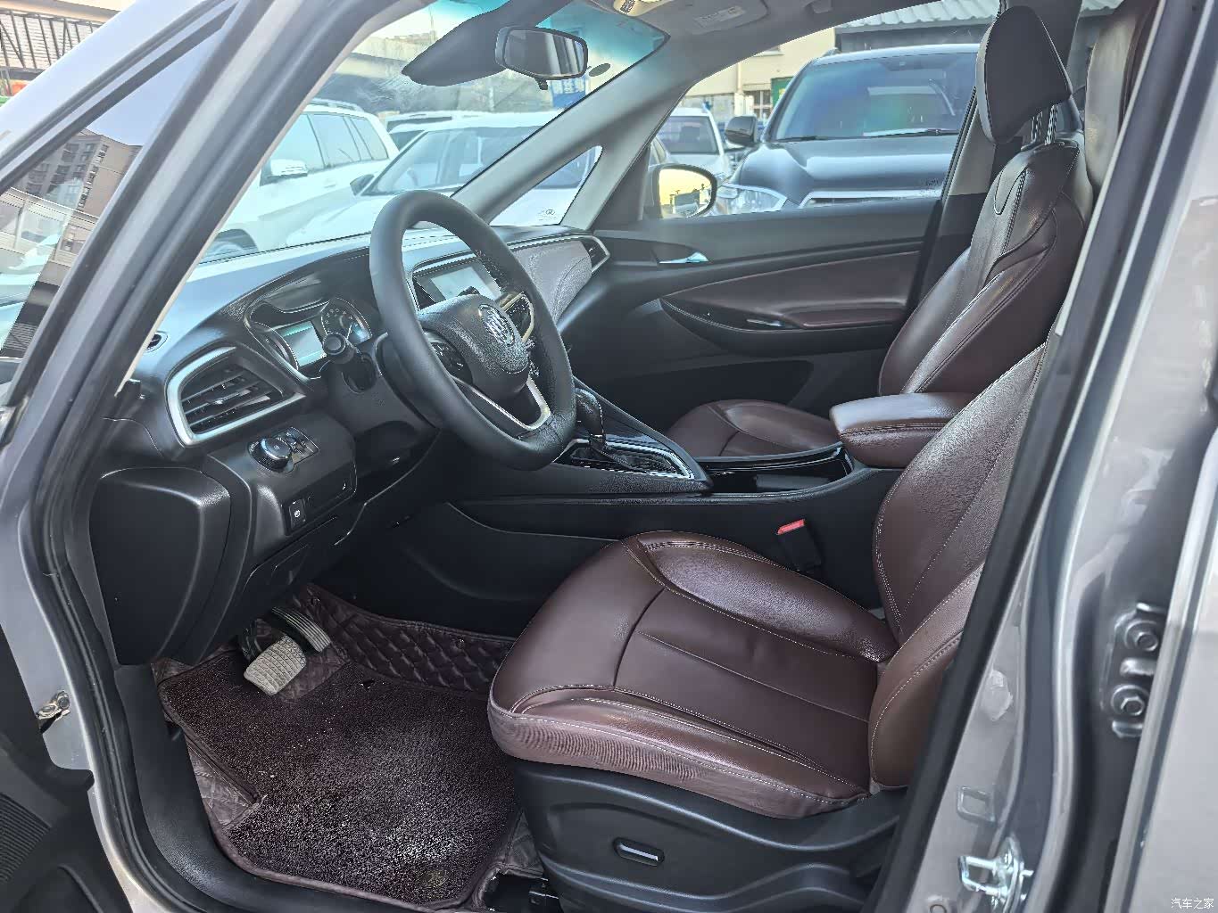 Buick GL6, 2020 4