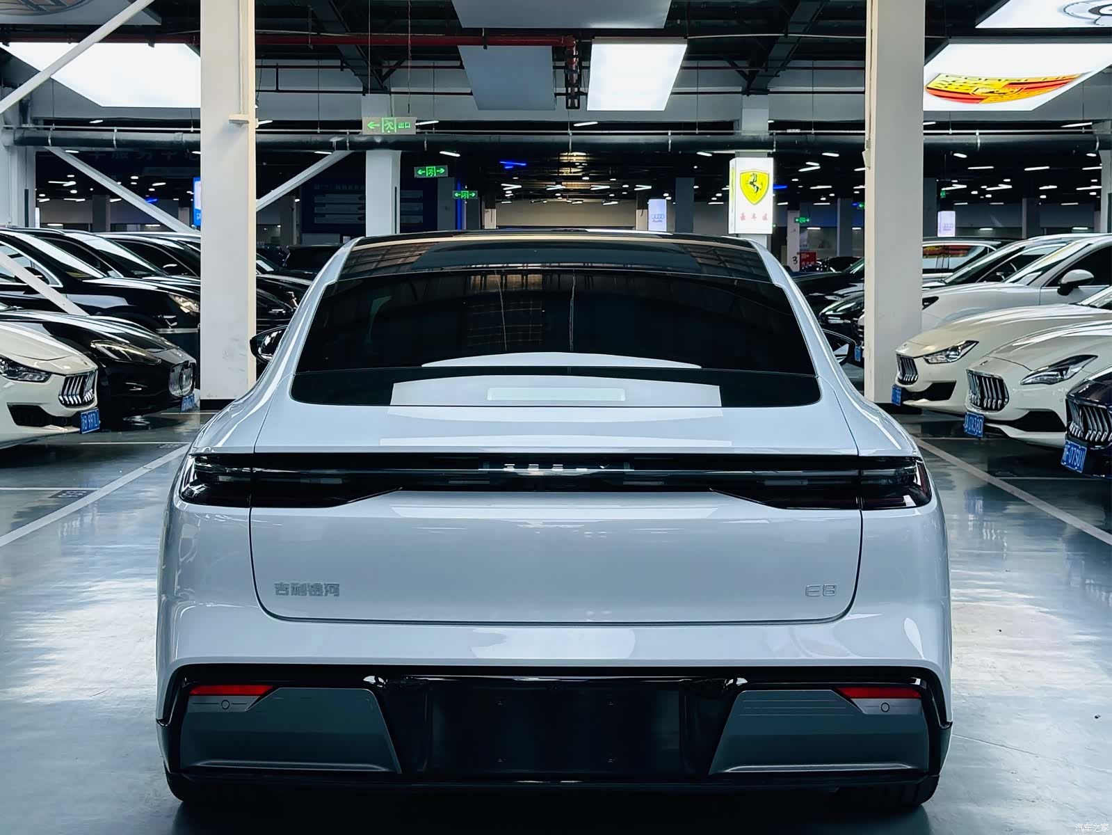 Geely E8, 2025 14