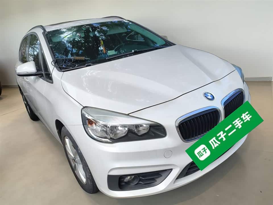 BMW 2 series station wagon