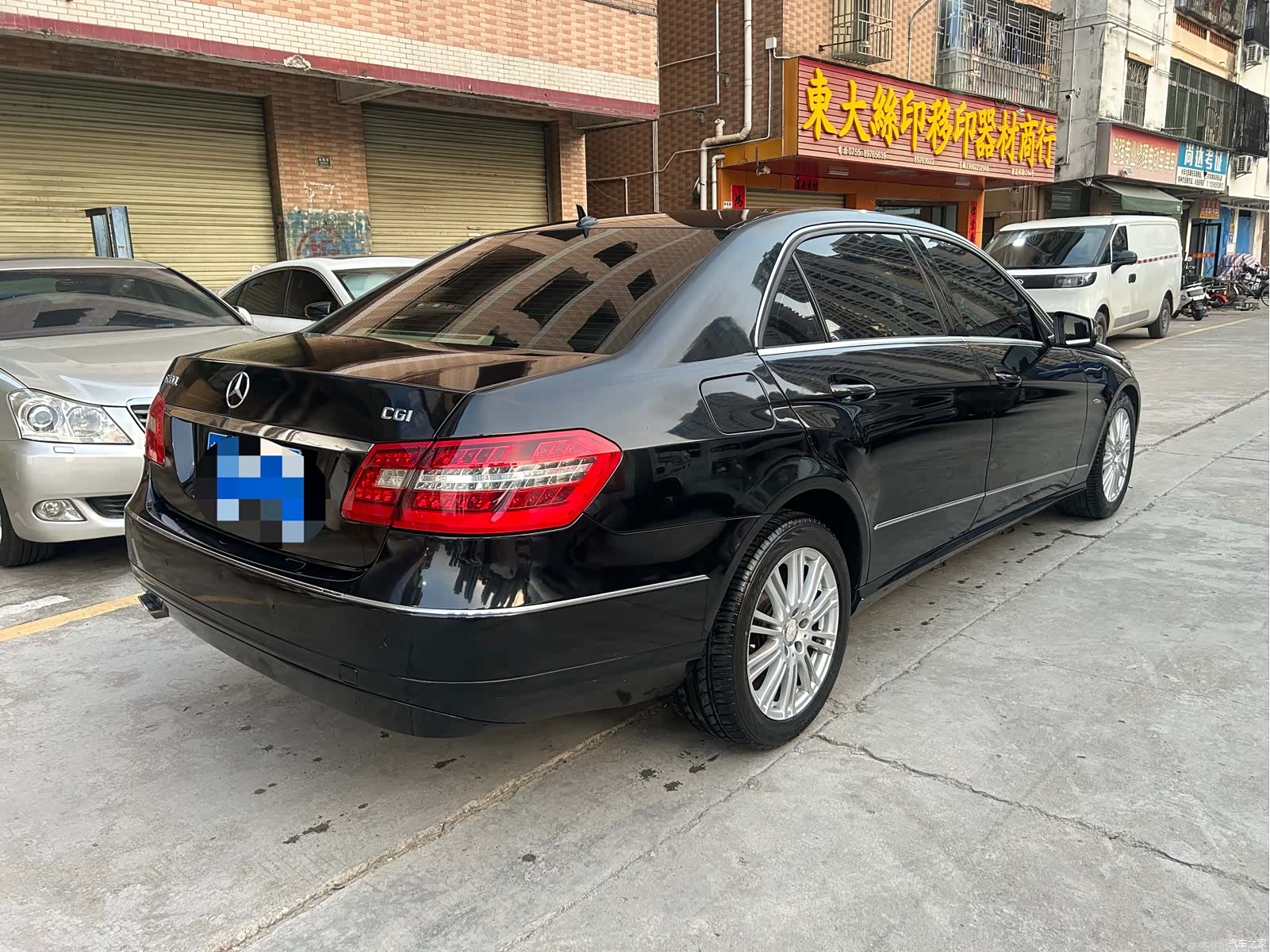 Mercedes-Benz E-Class, 2011 все фото
