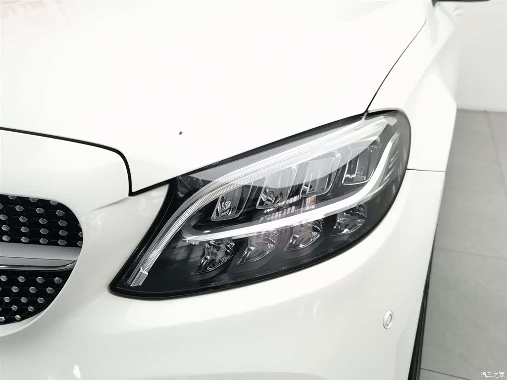 Mercedes-Benz C-Class, 2019 7