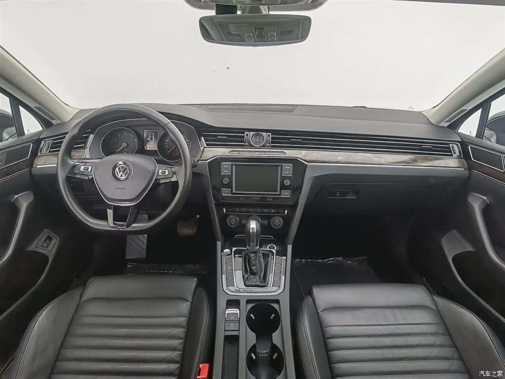 Volkswagen Magotan, 2018 все фото