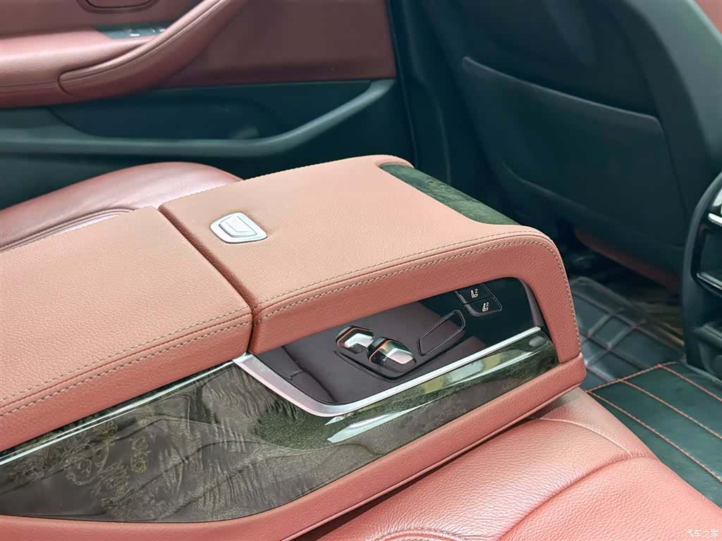 BMW 5 Series, 2020 10