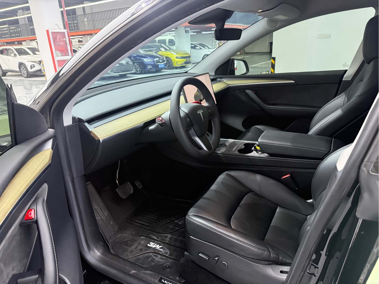 Tesla Model Y, 2023 6