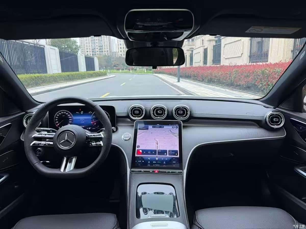 Mercedes-Benz C-Class, 2023 4
