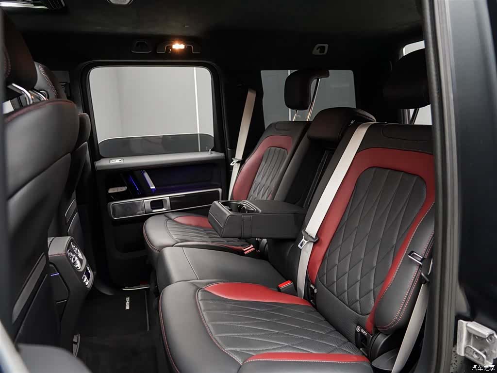 Mercedes-Benz G-Class, 2024 12