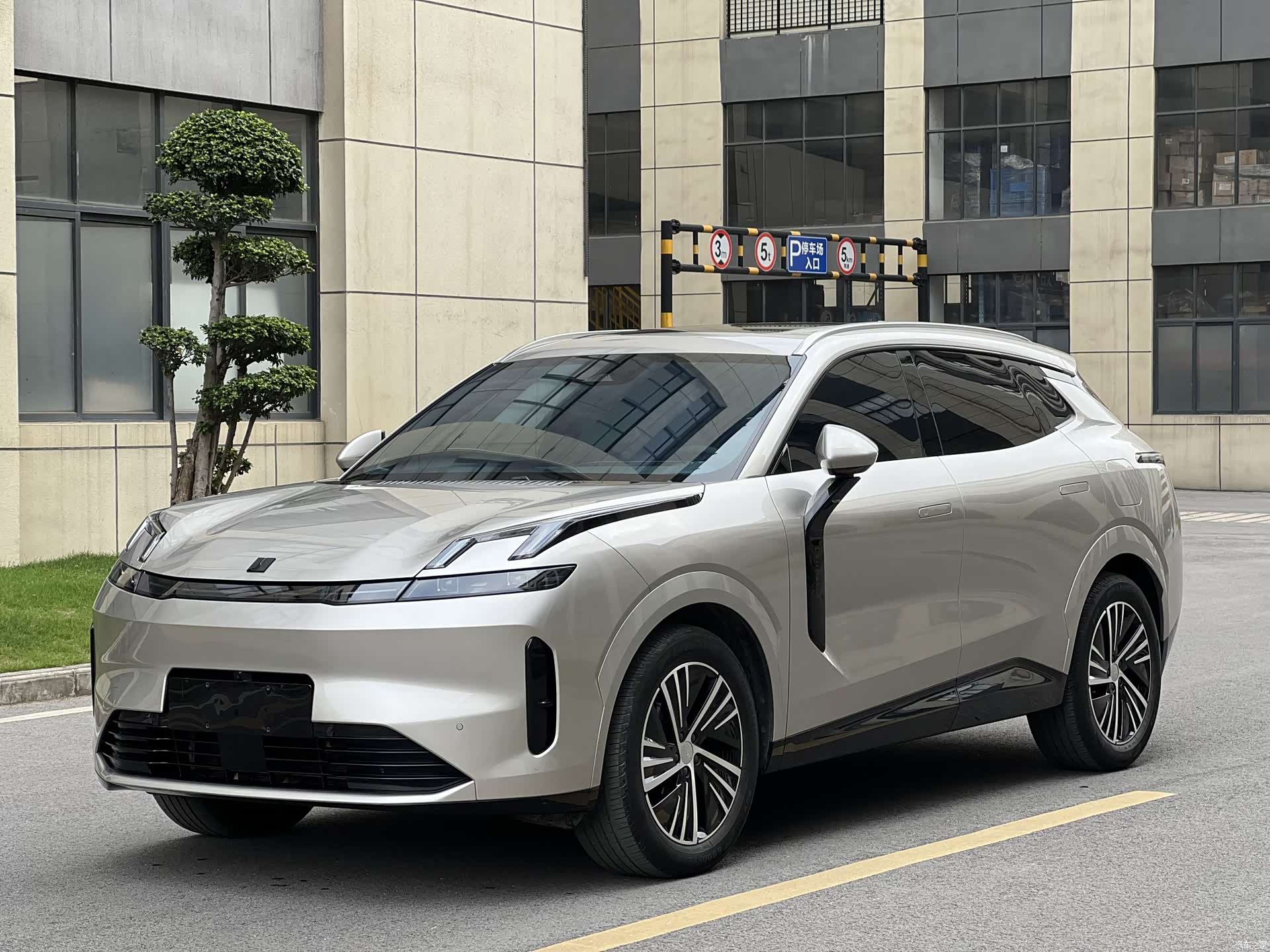 Lynk & Co 02, 2024 1