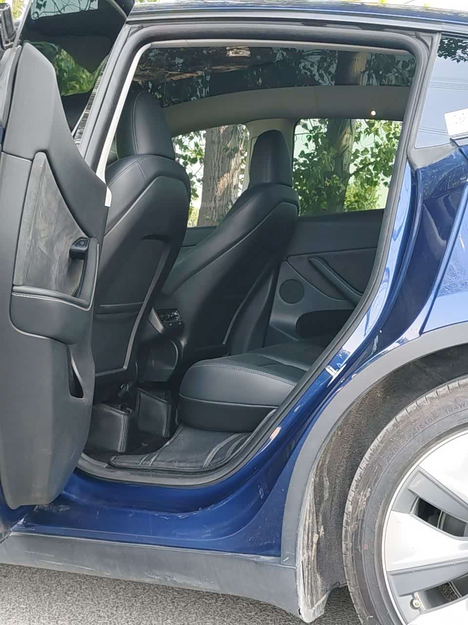 Tesla Model Y, 2022 7