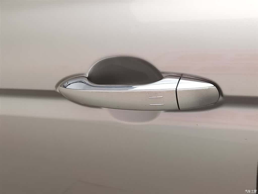 Geely Emgrand, 2018 18