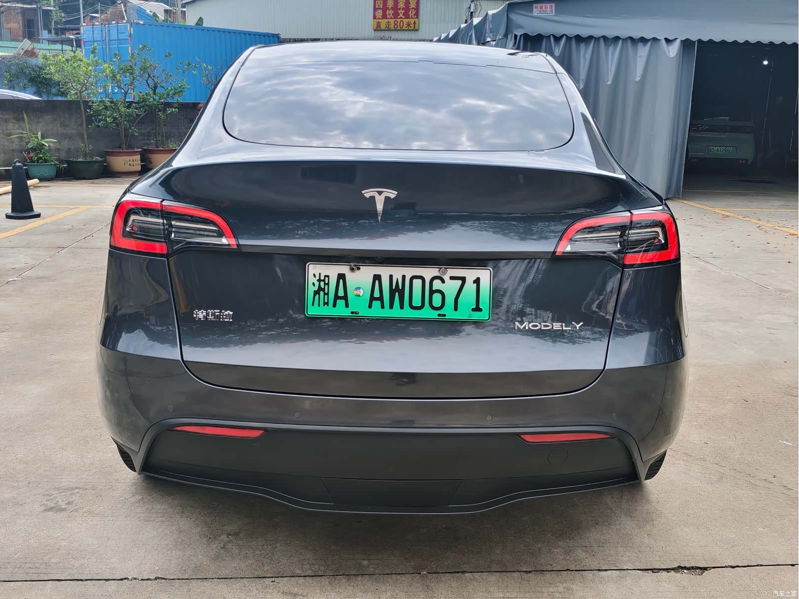 Tesla Model Y, 2021 все фото
