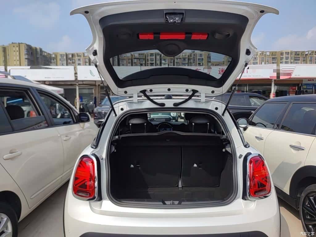 Mini Cooper, 2024 19
