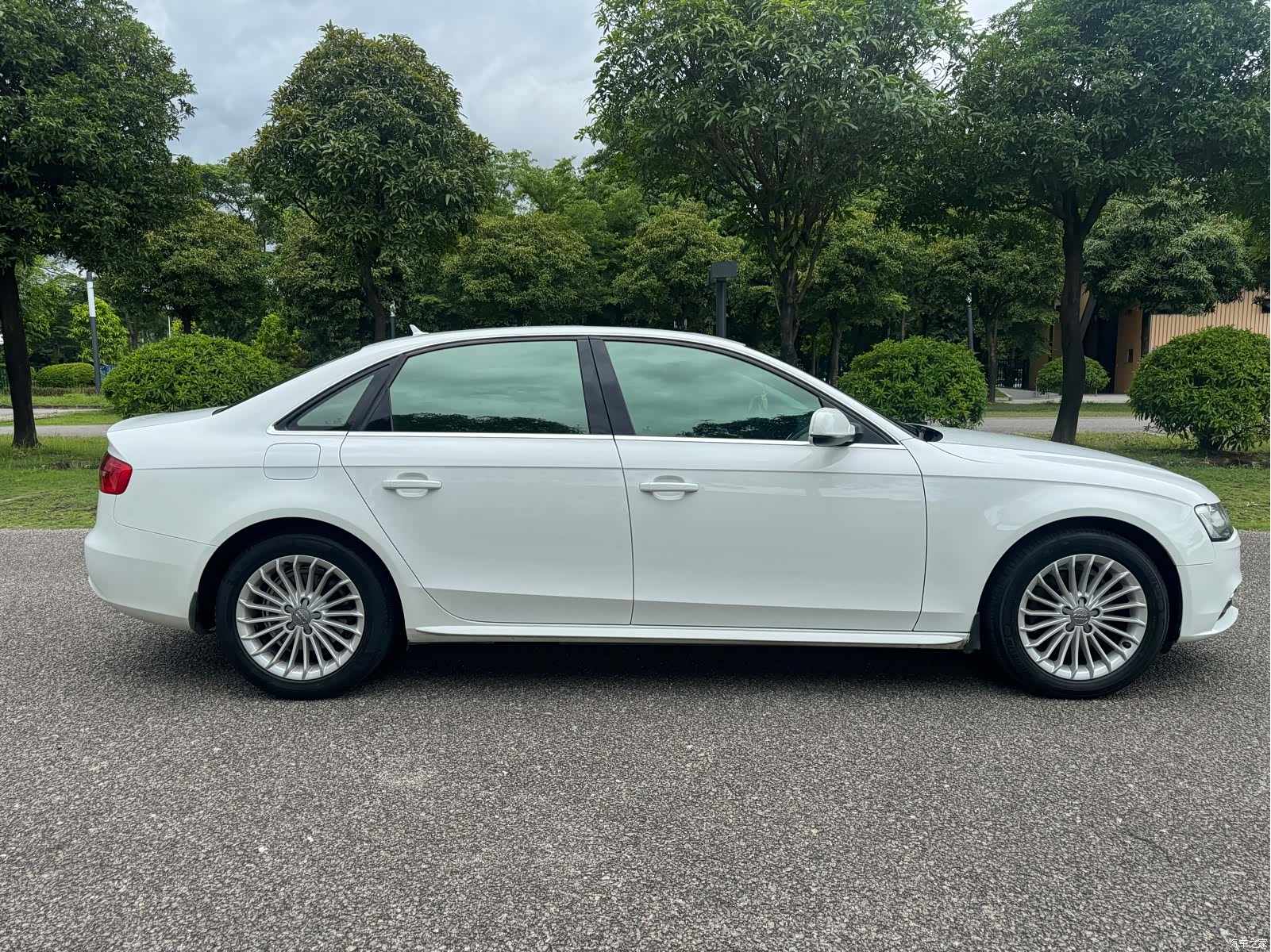 Audi A4L, 2013 все фото