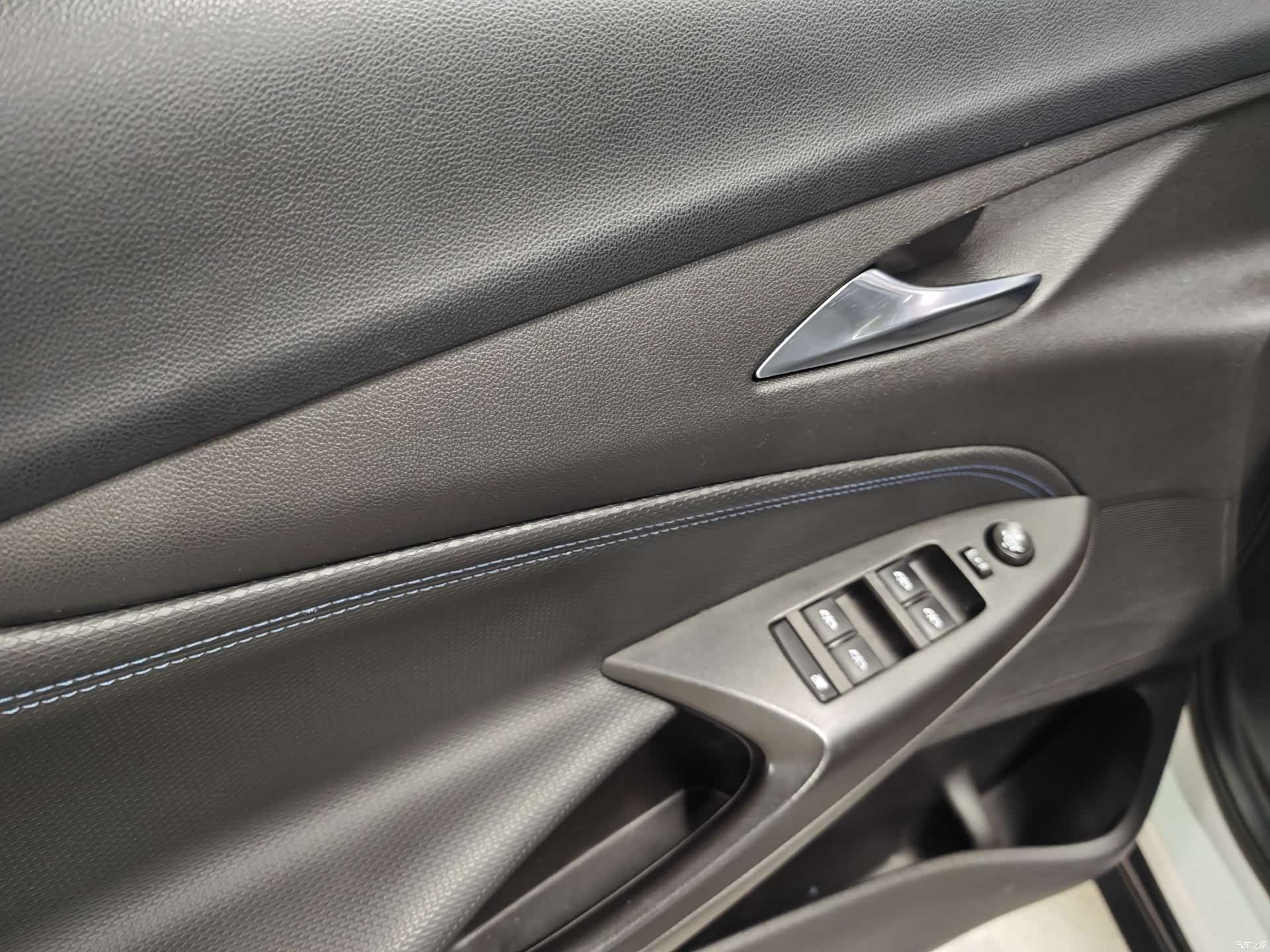 Buick Encore, 2020 16