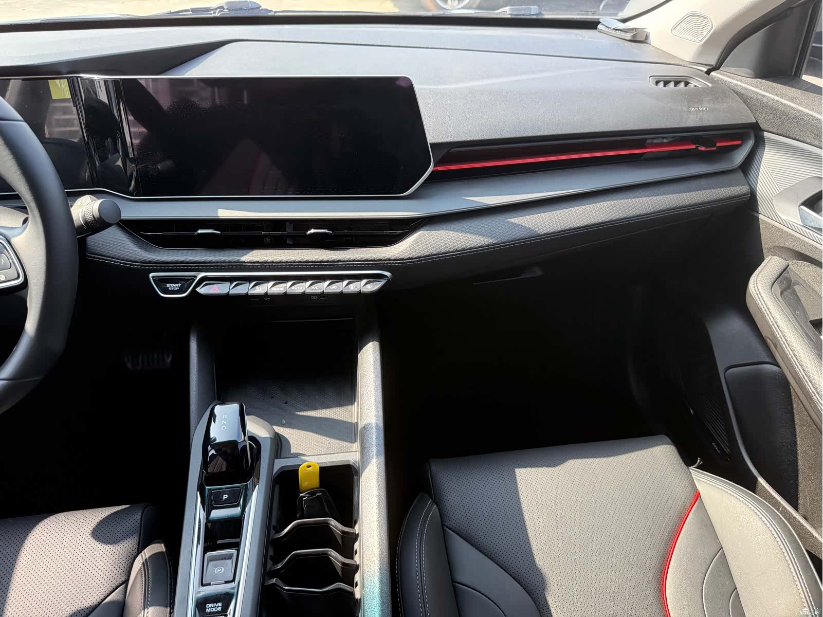 Geely Binray, 2022 8