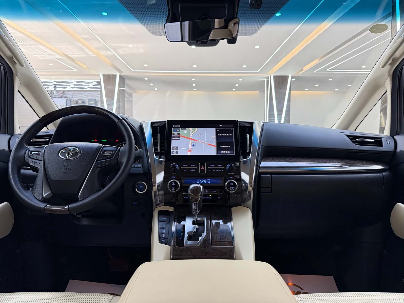 Toyota Vellfire, 2023 9