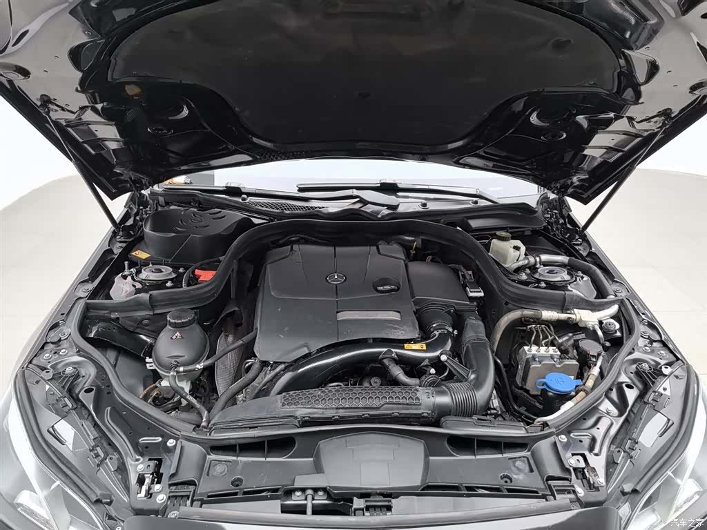 Mercedes-Benz E-Class, 2016 6