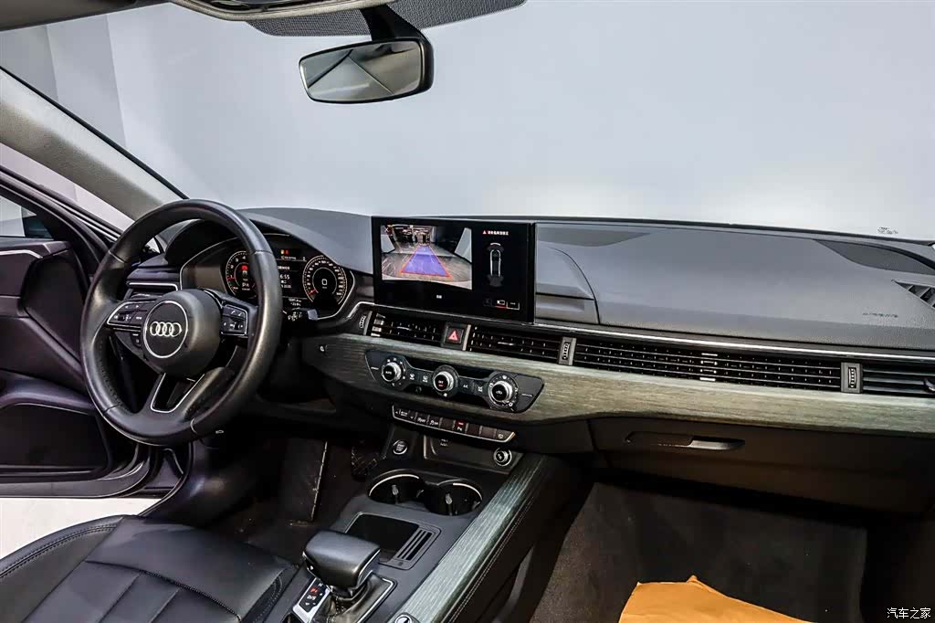 Audi A4L, 2023 27