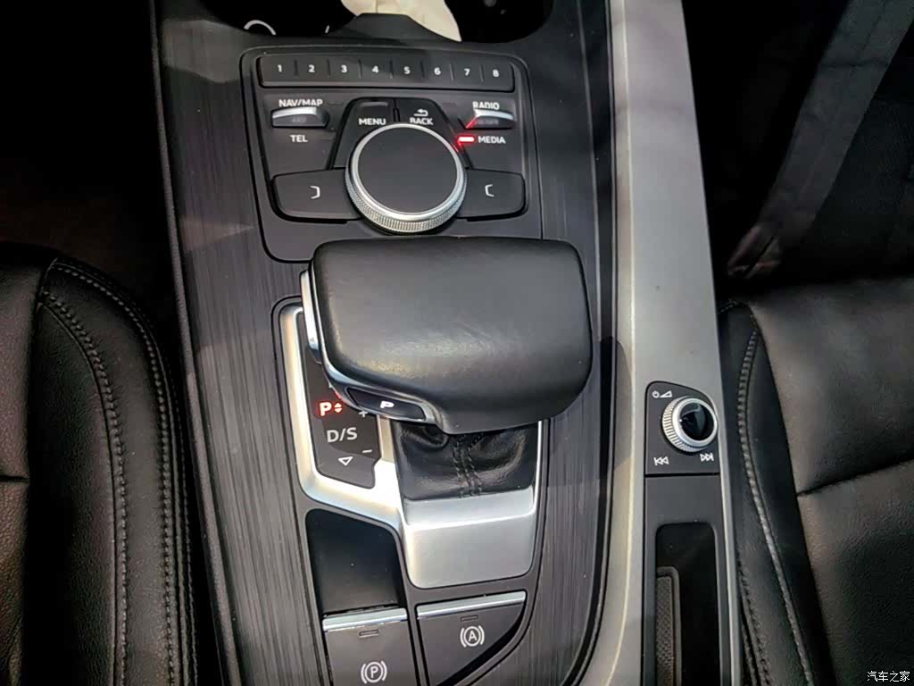 Audi A4L, 2020 14