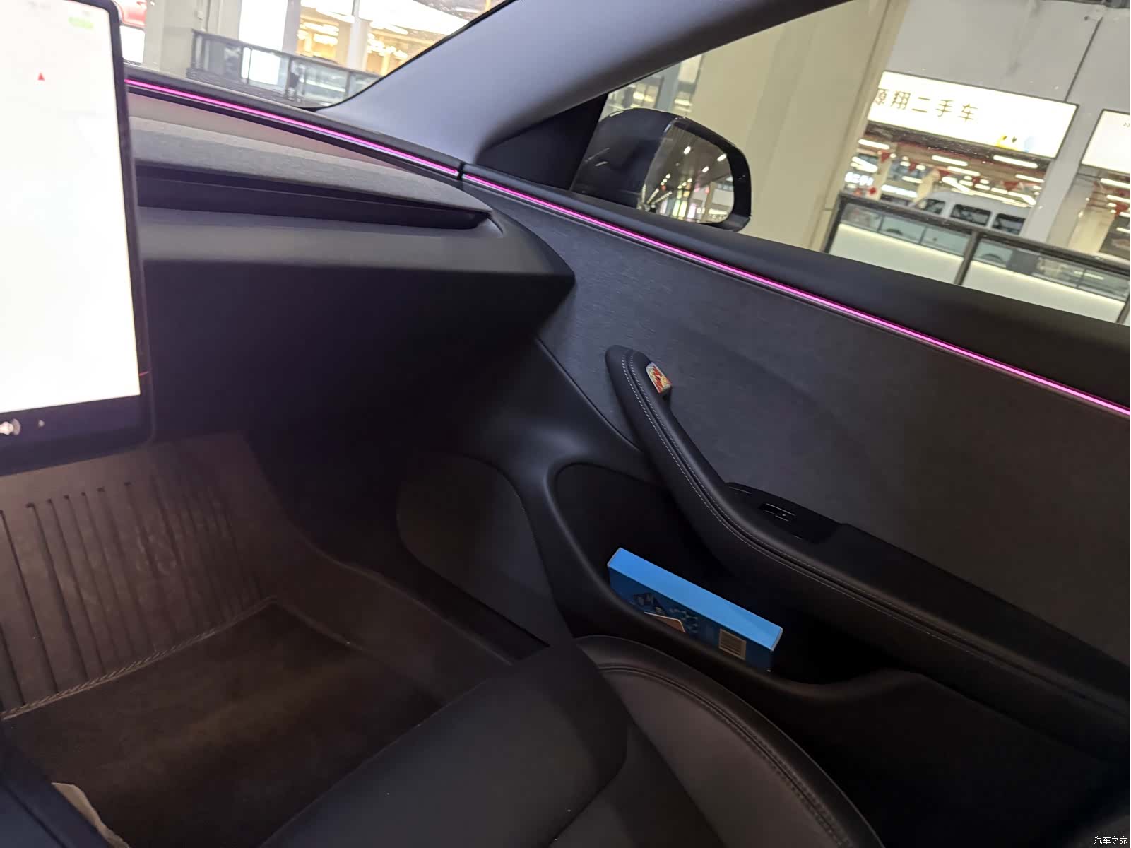 Tesla Model 3, 2025 8