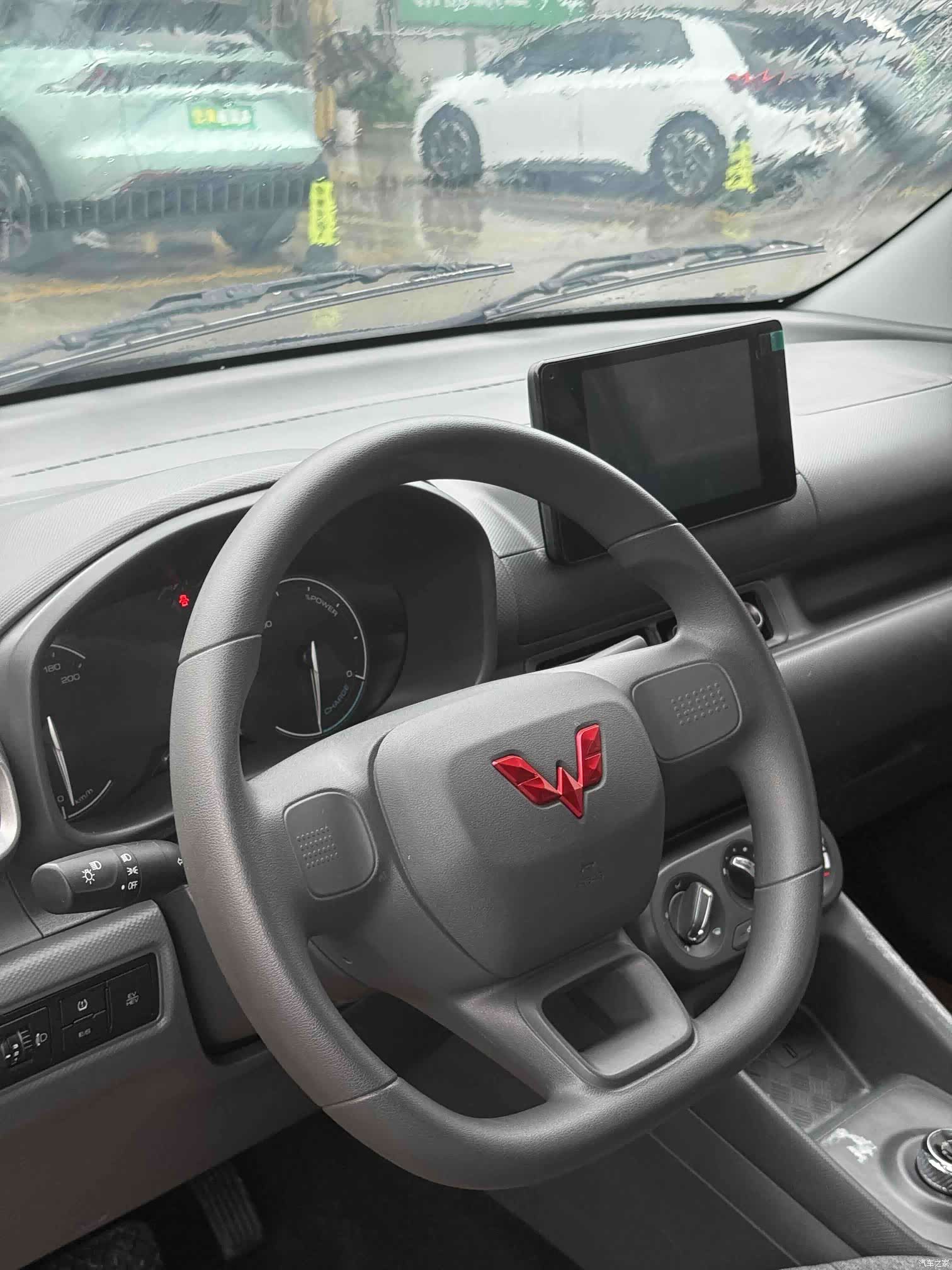 Wuling Hongguang, 2025 6