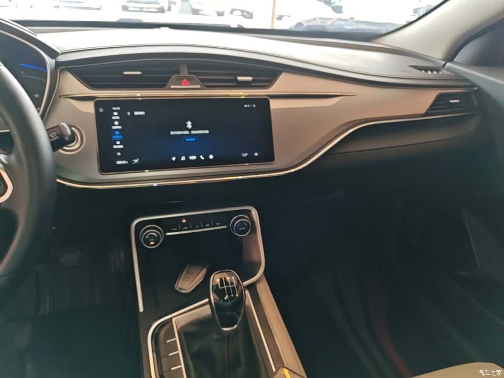 Geely Binray, 2019 6