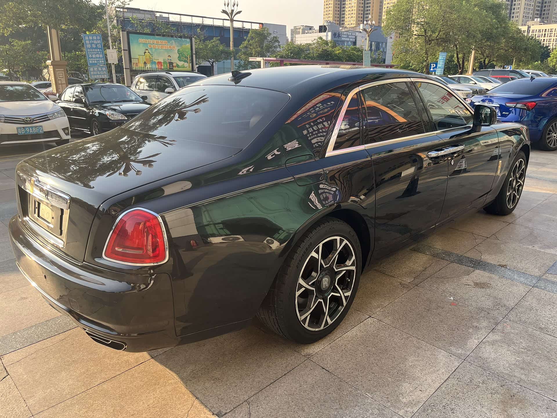 Rolls-Royce Ghost, 2011 10