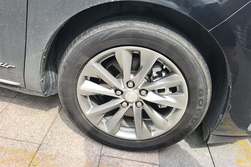 Buick GL8, 2022 6