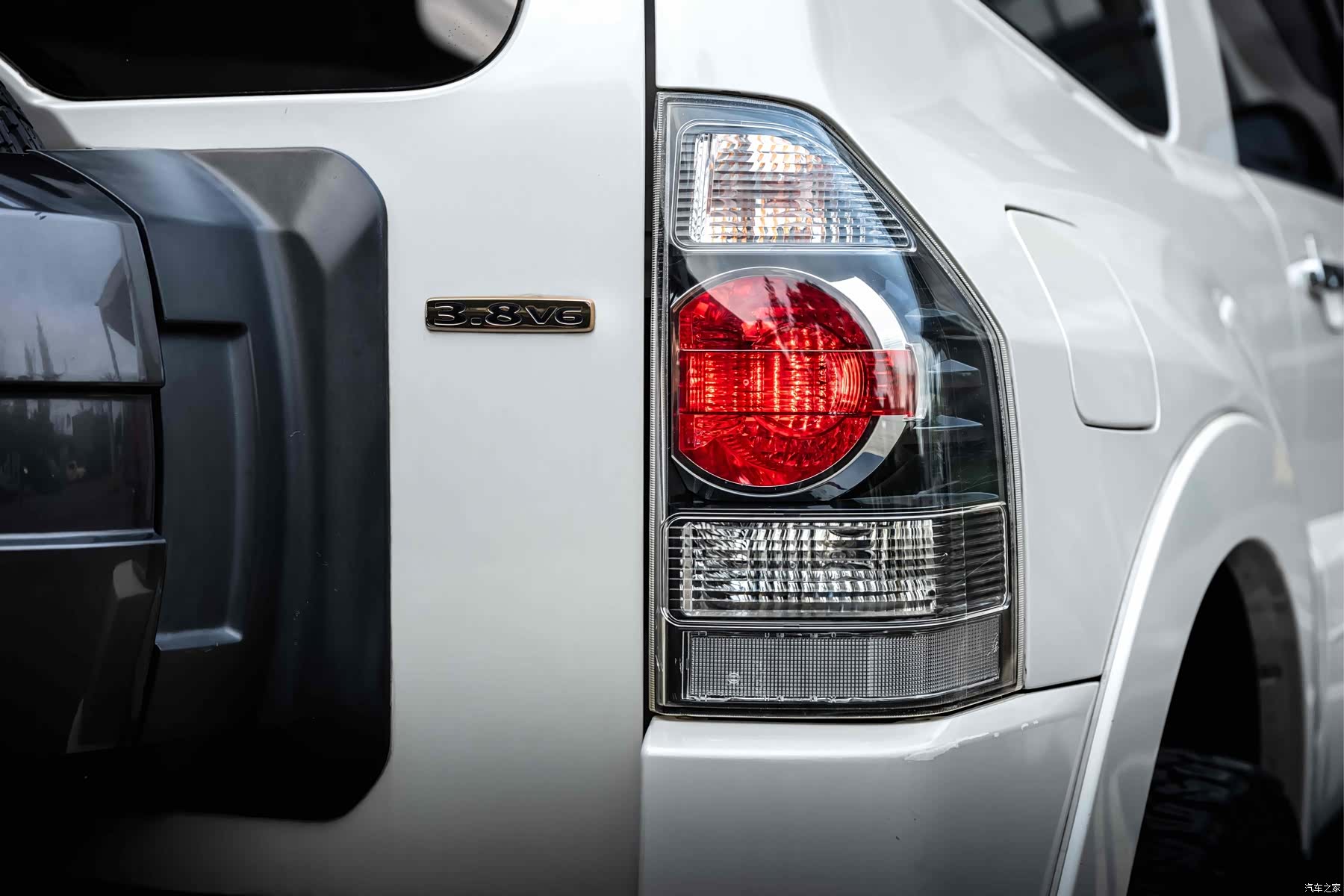 Mitsubishi Pajero, 2019 8