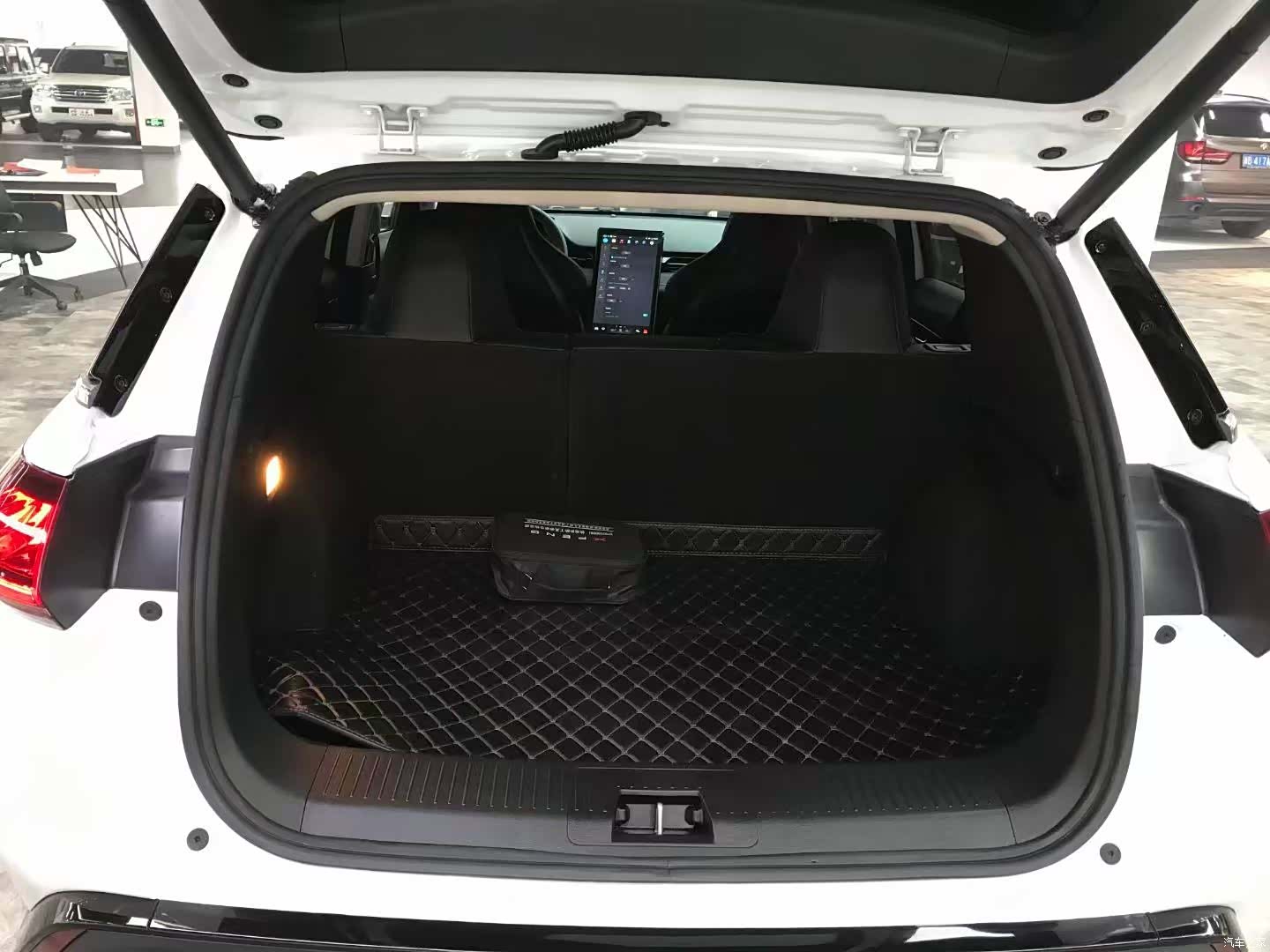Xpeng G3, 2020 4