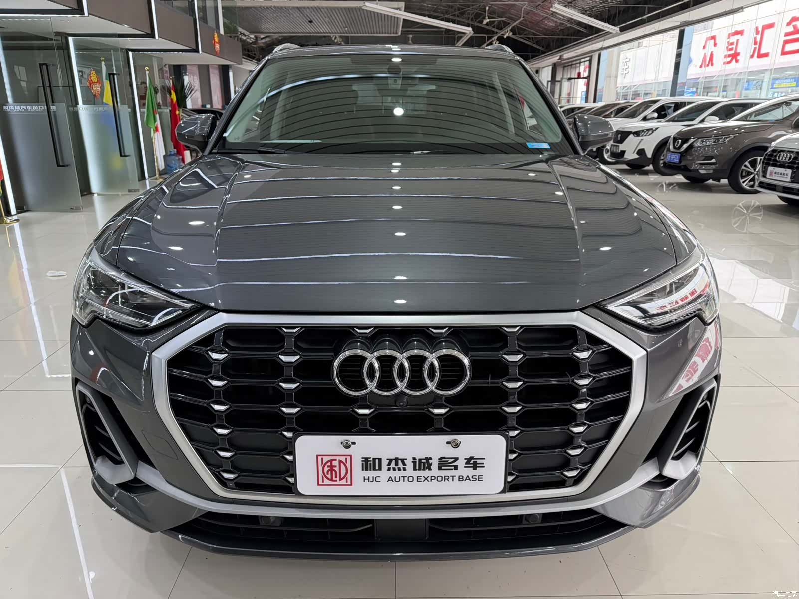 Audi Q3, 2022 2