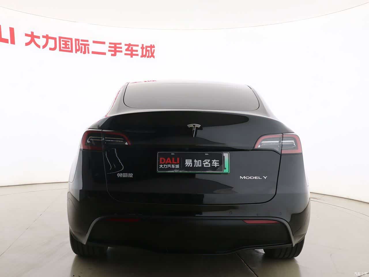 Tesla Model Y, 2024 14