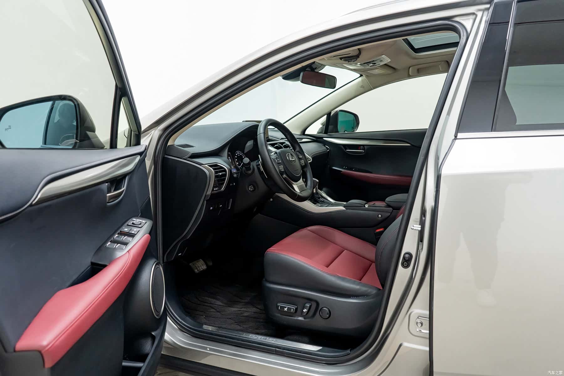 Lexus NX, 2021 10